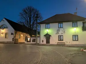 Penzion a Restaurace Nad Hradem