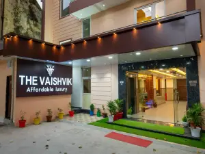 Hotel the Vaishvik Banganga Road