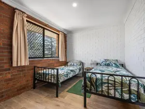 3 Turtles Unit 649 Landsborough St Swr