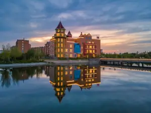 Jiangsu·Jinxi Surprise Castle Resort Homestay (Buerjin Kanas Taqiao Branch)