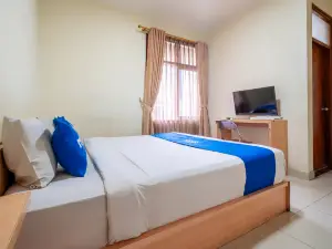 在庫爾尼亞卡拉皮坦飯店休息