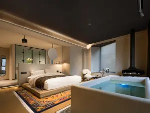 Kangding Suonanzhi · Lantree Tibetan-style Private Hot Spring Boutique Inn