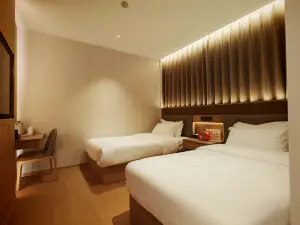 โรงแรมมูซี่