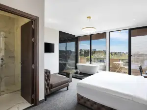 Highgarden Hotel