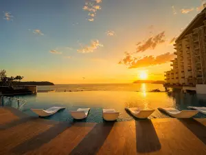 Assana Seaview Suites | 1 min Doorstep to Beachfront (Pantai Cenang & Pantai Tengah), Langkawi