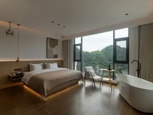 Bamboo Fragrance · Half-Abode by the Mountain Guesthouse