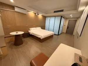 펑순 바이싱 온천 게스트 하우스
