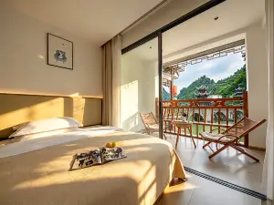 Zhenyuan Lane to Hotel