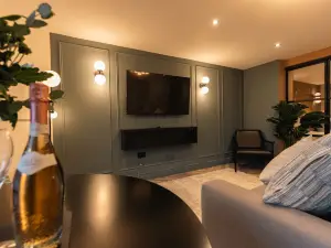 Luxury Georgian Apartment by Hauss Ayr, 5mins Beach