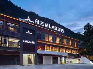 Do A Land LAB Hotel (Jiuzhaigou Visitor Center Store)