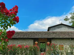 Yingde 25℃ Shizhu Homestay (Yingxi Fenglin Corridor Branch)