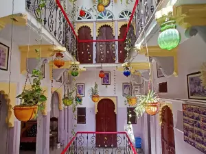 Nukkad Guest House Near Lake Pichola