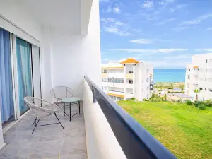 Hidden Treasure Resort • Sea, Lake & Golf Views • Pools & Quiet Escape