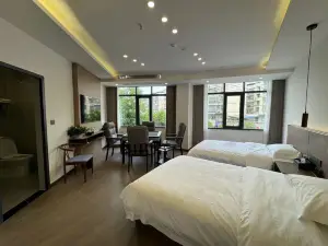 鄰水潤八方酒店