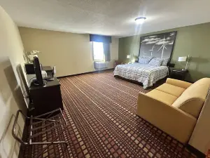 Relax Inn and Suite Adair I 80