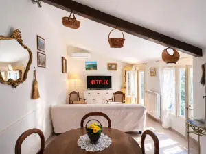 La Petite Maison Abigail, Peaceful home in Avignon
