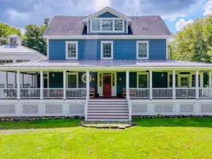 Hudson Valley Retreat Kingston + New Paltz