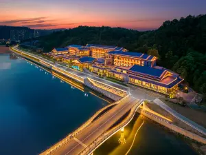 Yangxin Jinzhai Grand New Century Hotel