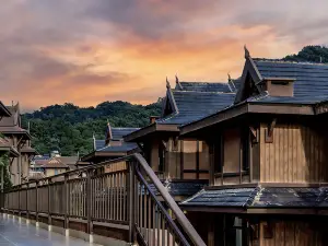 Huazhu · Scenic Boutique Stay (Mangshi Dai Ethnic Ancient Town)