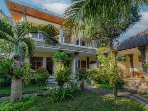 Nyuh Gading Accommodation