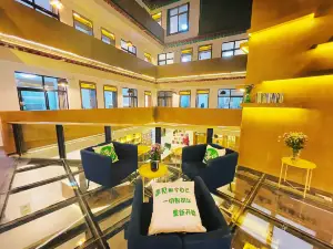 日咖夜酒・遇見藏地・青年旅舍（大昭寺布達拉宮觀景店）