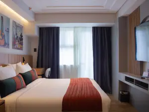 Novel Hotel Manila