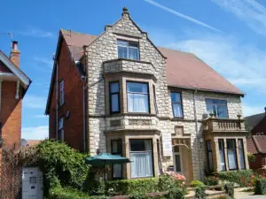 OYO Diamond Apartments Skegness