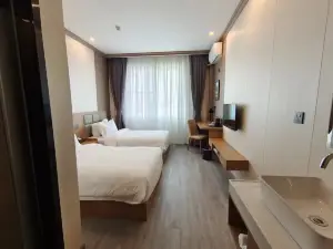 南充龍翔飛エコノミーホテル