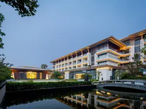 Yishui Grand Hotel