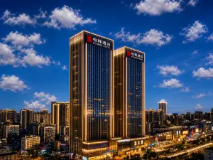 怡程酒店（南寧東站華豐城愛琴海城市廣場店）