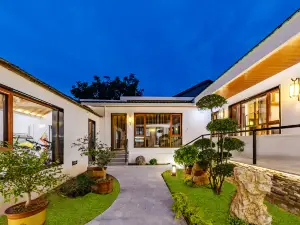 Floral Hotel·Humble Garden hotel (Taishan Red Gate Mountaineering Pass)