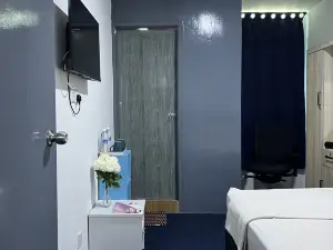 BLUE ORCHID HOTEL