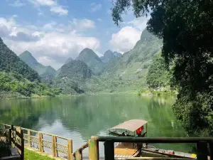 Lakeside Homestay