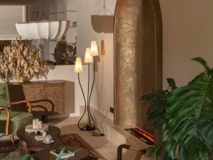 Dongjiang Lake Suman Homestay (Xiaodongjiang Scenic Area)