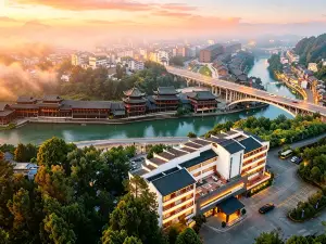 YANYU ·YUNXI｜Riverside Jiang Scene Aesthetic Resort Hotel (Xiangxi Fenghuang Tuojiang Store)