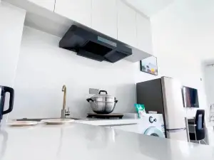 Wuchuan Guoji Homestay