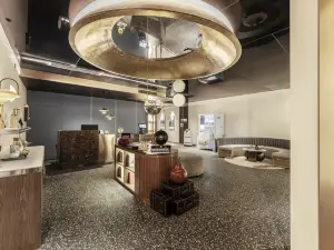 kaili Hostel (Wuhan Xunlimen Station Jianghan Road Pedestrian Street)