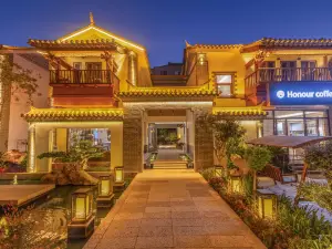 Jianshui Guyueli Courtyard Villa (Jianshui Ancient Town)