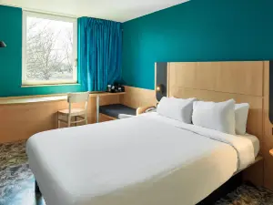 B&B Hotel Orly Rungis Aéroport 3 étoiles