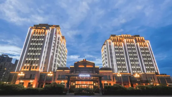 Nanchang Kaimei Grand Hotel (Aixi Huxi Metro Station)