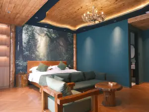 Shiguangli Homestay (Mohe Arctic Village)