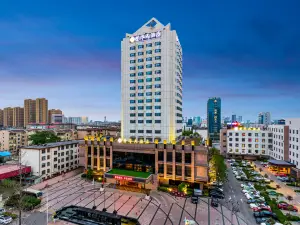 Linyi Ronghua Hotel (People's Square Railway Station)