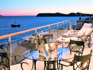 Royal Princess Hotel