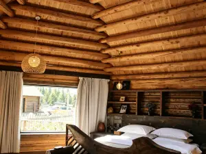 Yequ Lin She Vacation Apartment (Kanas Old Village)