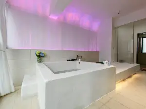 Floral Hotel · Hetian Hot Spring Homestay (Taishan Yihe Hot Spring City Branch)