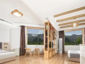 Floral Hotel · Yueshan residence hotel (Huashan tourist center)