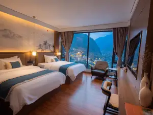 Nujiang Gongshan · Linqi Guyin | Elegant · Modern Minimalism Design Hotel