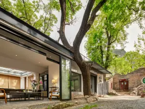 Hua Shan Hidden Spring Restore Villa
