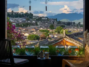麗江古城聽花堂·360度觀古城度假民宿（大水車店）