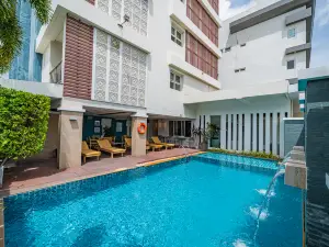 Ratana Apart-Hotel at Rassada